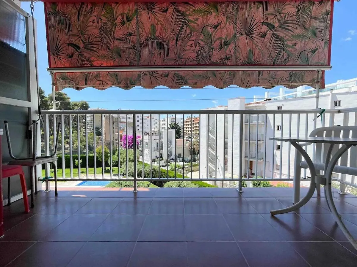 Top Location With A Pool And Terrace! Salou Lägenhet